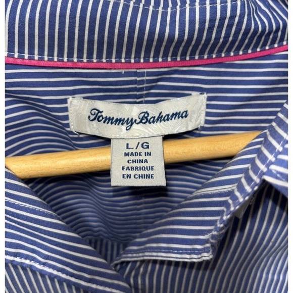 Tommy Bahama Women's Breezy Bliss Stripe Button Down Shirt Size Large Blue White - Picture 4 of 11
